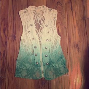 Day trip lace vest M